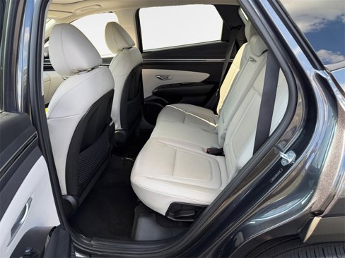 Used 2024 Hyundai Tucson Limited image 24