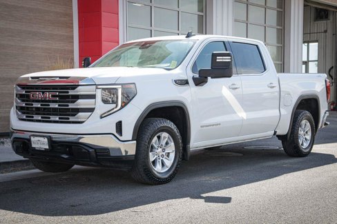 Used 2023 GMC Sierra 1500 SLE w/ Preferred Package image 8