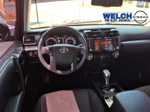 Used 2022 Toyota 4Runner TRD Off-Road image 10
