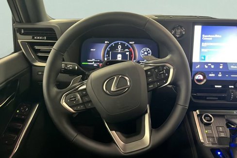 Used 2025 Lexus GX 550 image 8
