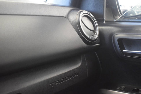 Used 2019 Toyota Tacoma TRD Off-Road image 45