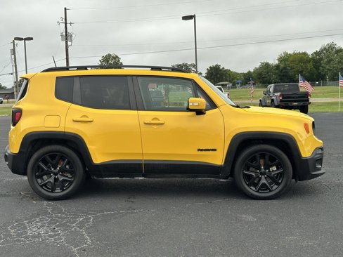 Used 2018 Jeep Renegade Altitude w/ Popular Equipment Group image 4