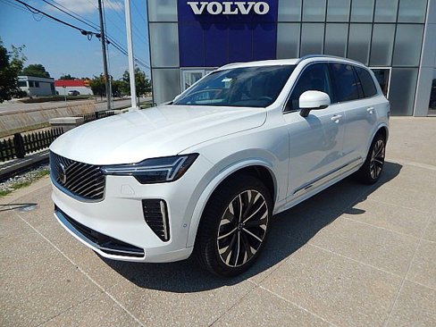New 2026 Volvo XC90 B6 Plus w/ Protection Package Premier image 3