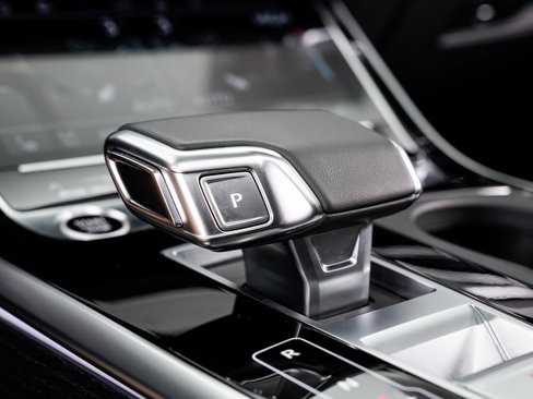 Certified 2025 Audi Q7 3.0T Prestige image 18