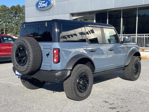 New 2025 Ford Bronco Badlands image 3