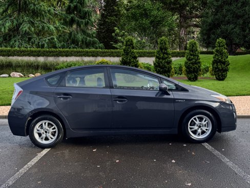 Used 2011 Toyota Prius Two image 8