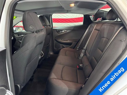 Used 2024 Chevrolet Malibu LT image 11