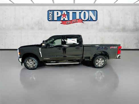 New 2025 Ford F250 Lariat w/ FX4 Off-Road Package image 4