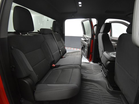 Used 2024 GMC Sierra 2500 SLE image 39