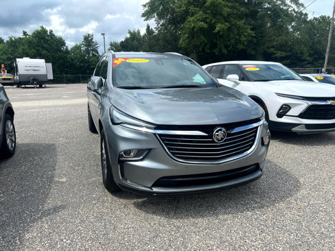 Used 2024 Buick Enclave Premium image 4