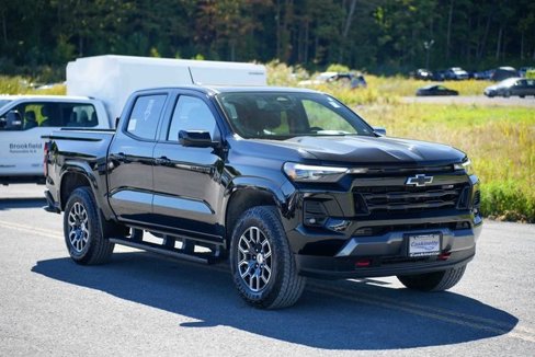 Used 2024 Chevrolet Colorado Z71 image 3