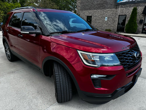 Used 2018 Ford Explorer Sport image 3