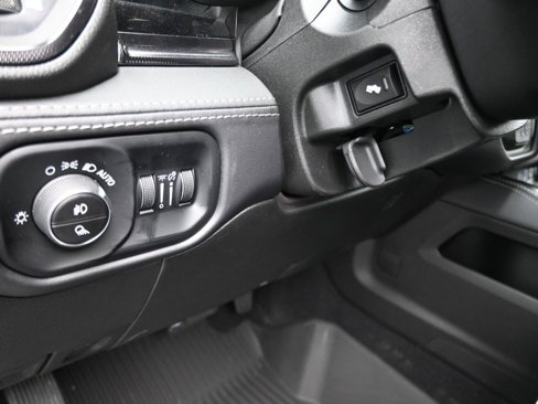 New 2026 RAM 2500 Rebel image 19