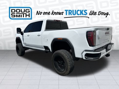 Used 2025 GMC Sierra 3500 AT4 w/ AT4 Premium Plus Package image 4
