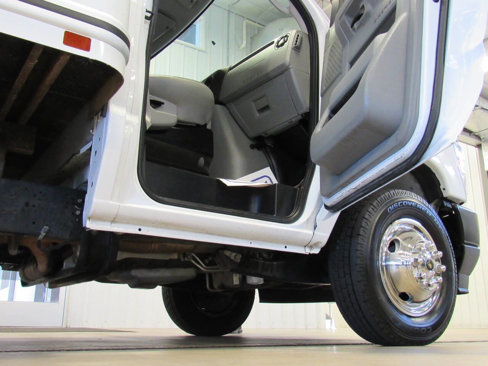 Used 2024 Ford E-350 and Econoline 350 Super Duty w/ Power Windows & Locks Group image 28