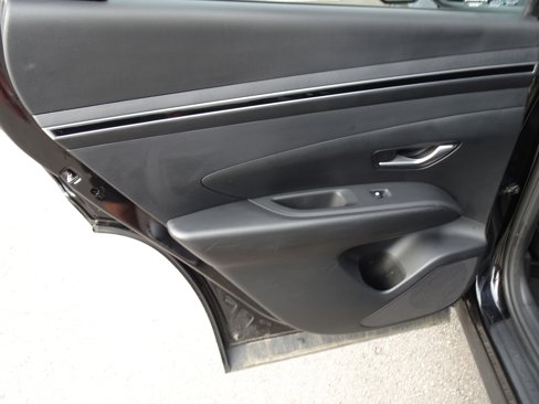 Used 2022 Hyundai Tucson Blue image 15