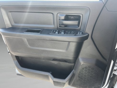Used 2023 RAM 2500 Tradesman w/ Chrome Appearance Group image 21