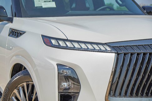 New 2026 INFINITI QX80 Autograph w/ Premium Cargo Package image 3