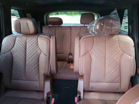 New 2026 Cadillac Vistiq Platinum image 21