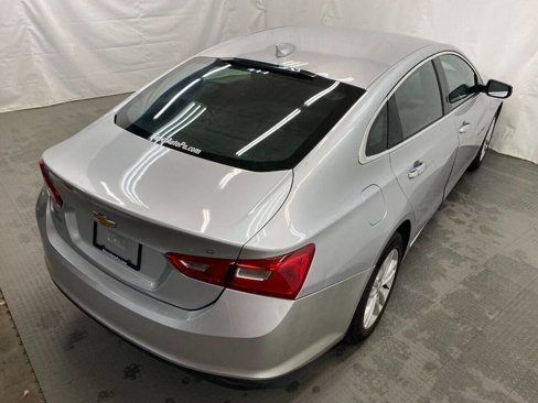 Used 2018 Chevrolet Malibu LT image 10
