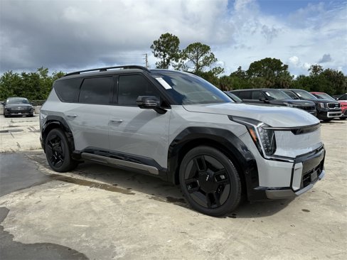 New 2026 Kia EV9 GT-Line image 2