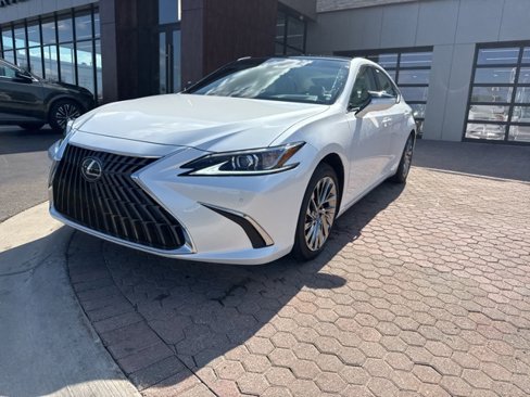 New 2025 Lexus ES 350 Luxury image 3