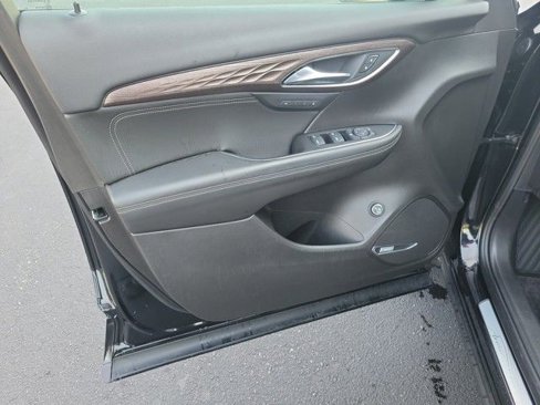 Used 2023 Buick Envision Avenir image 13