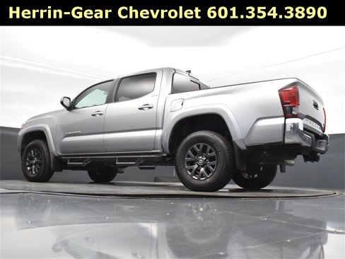 Used 2023 Toyota Tacoma SR5 image 41