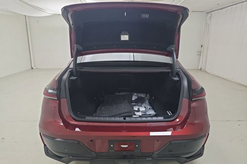 Certified 2023 BMW 740i image 30