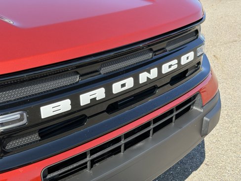 Used 2024 Ford Bronco Sport Outer Banks w/ Tech Package image 9