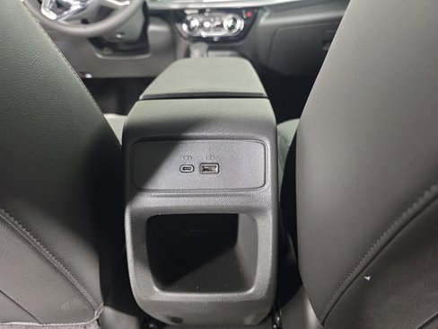 New 2025 Chevrolet Trax LT w/ Driver Confidence Package image 33