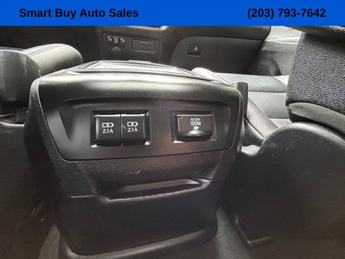 Used 2019 Toyota Sienna SE image 23