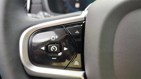 New 2025 Volvo XC90 T8 Plus w/ Protection Package Premier image 17