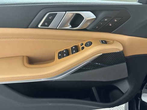 New 2026 BMW X5 M60i image 13