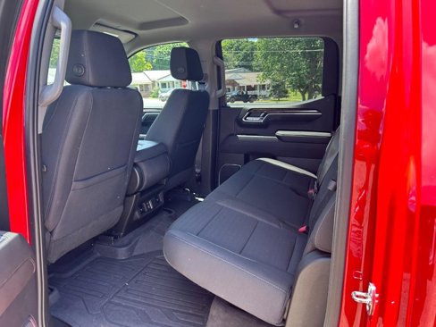 Used 2022 GMC Sierra 1500 Elevation w/ LPO, Elevation Black Package image 7