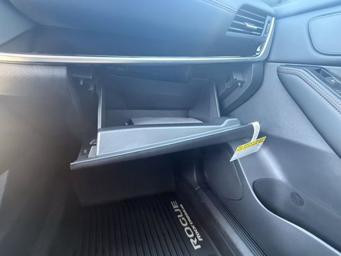 New 2026 Nissan Rogue SV image 25