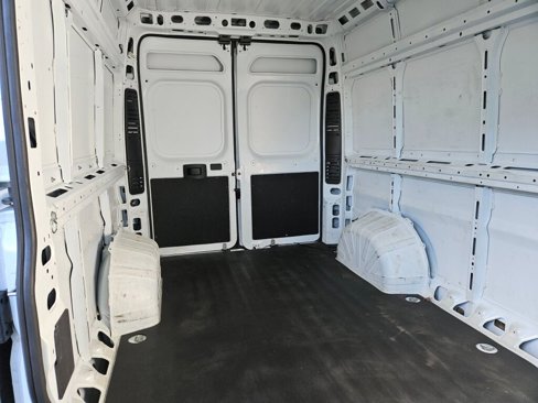 Used 2023 RAM ProMaster 2500 image 11