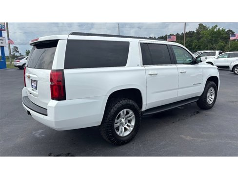 Used 2019 Chevrolet Suburban LT image 6