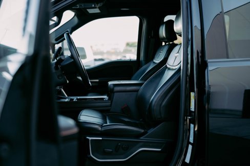 Used 2024 Ford F350 Platinum image 19