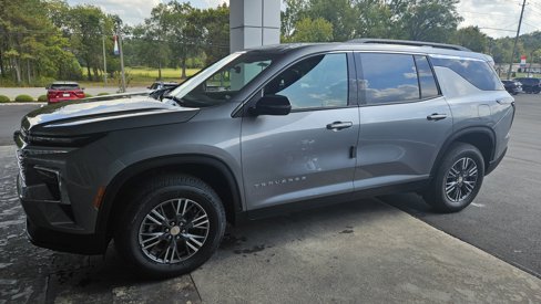 New 2026 Chevrolet Traverse LT w/ LPO, Floor Liner Package image 1