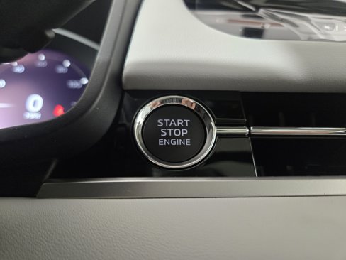 New 2025 Mitsubishi Outlander SE image 26