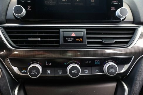 Used 2018 Honda Accord Sport image 33