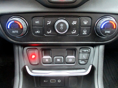 Used 2019 GMC Terrain SLE image 8