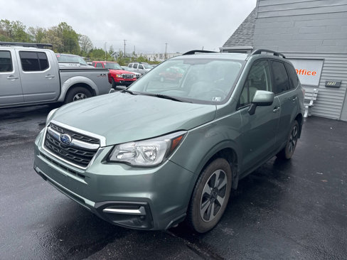 Used 2018 Subaru Forester 2.5i Premium w/ All-Weather Package image 3