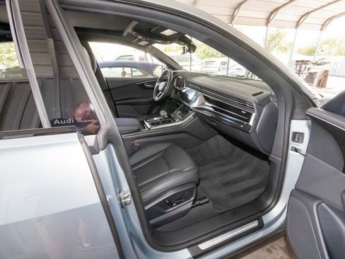 Certified 2025 Audi Q8 Premium image 43