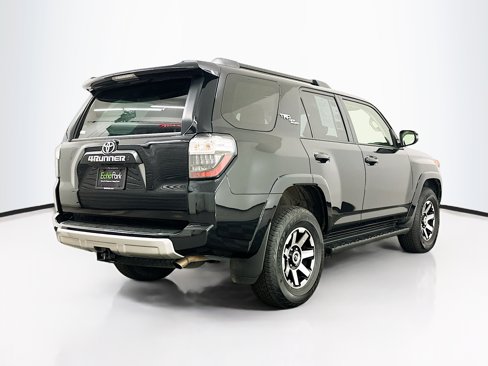 Used 2024 Toyota 4Runner TRD Off-Road Premium image 9