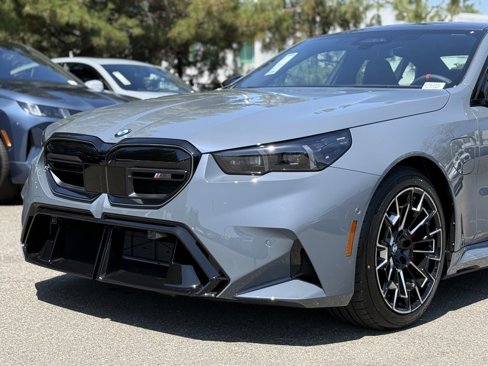 New 2026 BMW M5 w/ Executive Package image 10