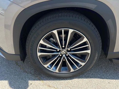 New 2026 Toyota Grand Highlander AWD Hybrid image 10