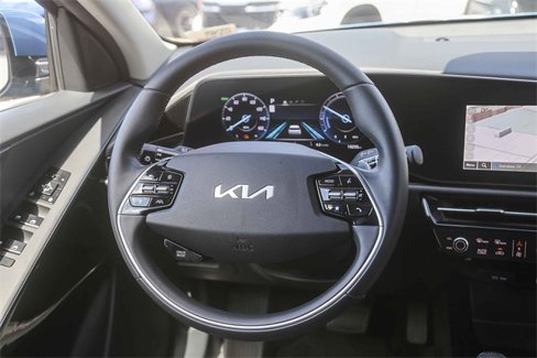 Certified 2025 Kia Niro Wind image 16