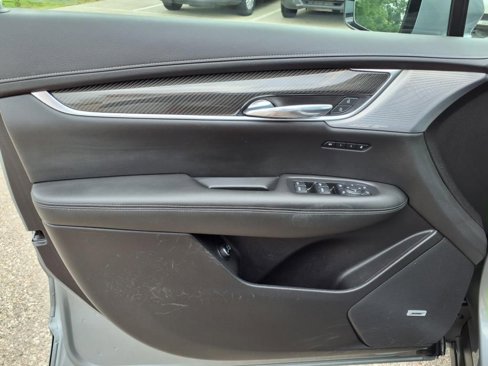 Used 2023 Cadillac XT6 Sport w/ LPO, Floor Liner Package image 13